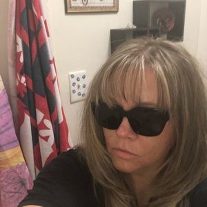 Meet your Posher, Lynette